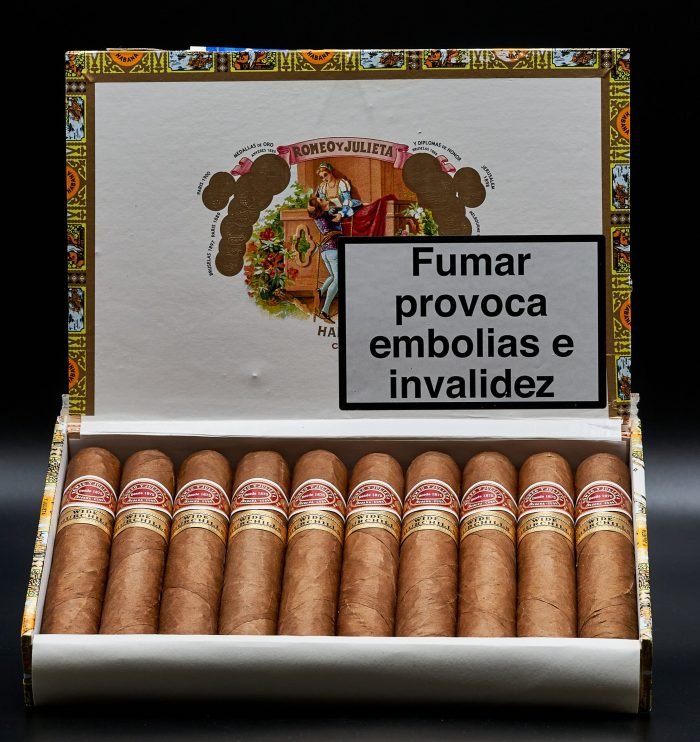 Romeo y Julieta Wide Churchill (10) – Premium Cuban Cigars Box of 10 Romeo y Julieta Wide Churchill box of 10 premium Cuban cigars handcrafted with aged tobacco leaves, offering a smooth draw and rich, balanced smoking experience.